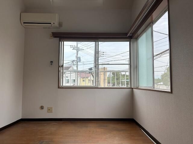 Commercial 1K Unit for Rent in Sagamihara, Kanagawa - Thumbnail 4