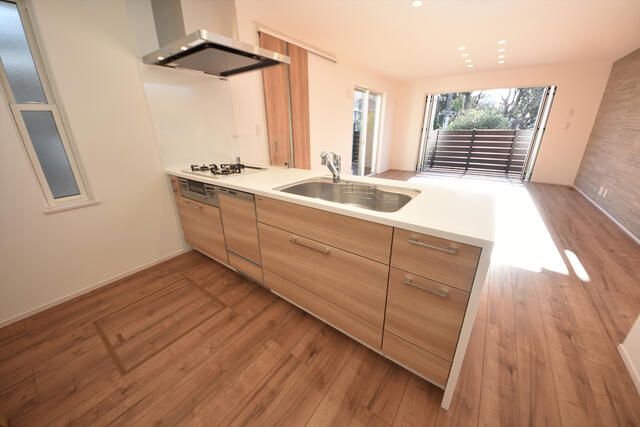 2SLDK New House for Sale in Ogikubo, Suginami, Tokyo - Thumbnail 4