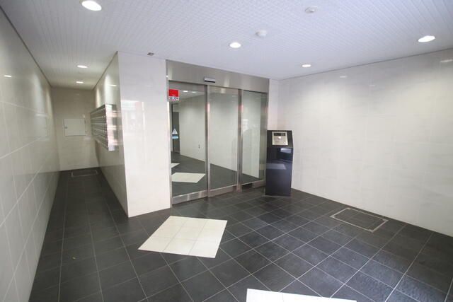 1K Apartment for Rent in Kodaira, Tokyo - Thumbnail 4