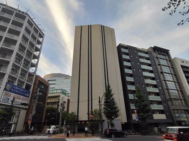 Modern 1LDK Apartment (40.86m²) in Bunkyo-ku, Tokyo - Thumbnail 2