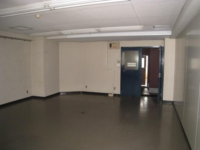 Commercial Unit for Rent in Kanazawa, Ishikawa - Thumbnail 2