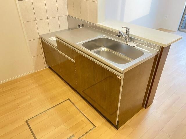 Modern 1LDK Apartment for Rent in Tsuchiura, Ibaraki - Thumbnail 2