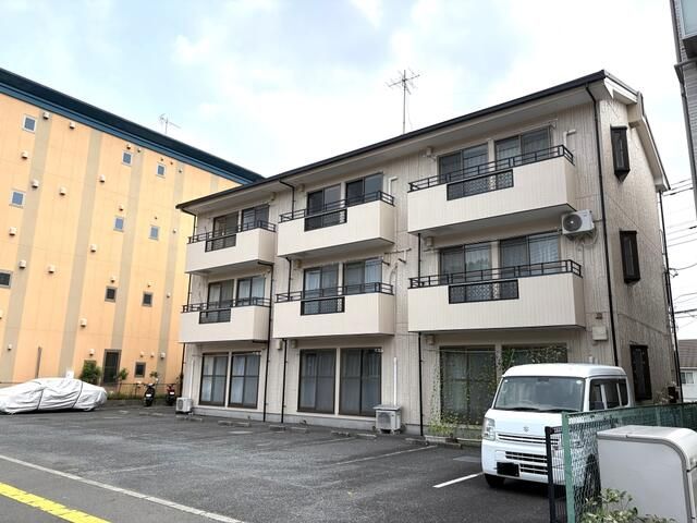 2DK Apartment for Rent in Zama City, Kanagawa - Thumbnail 2