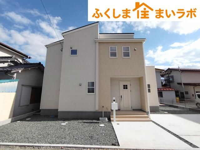 New 4LDK House in Fukushima City with Garden and 3 Parking Spaces - Main Image