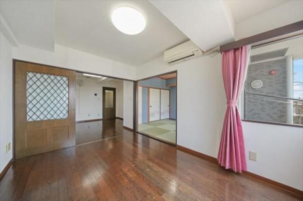 3DK Apartment for Sale in Kunitachi, Tokyo - 52.76 sqm - Thumbnail 3