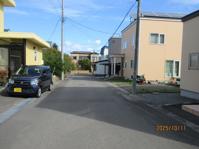 4LDK House for Sale in Otaru, Hokkaido with 3 Parking Spaces - Thumbnail 3