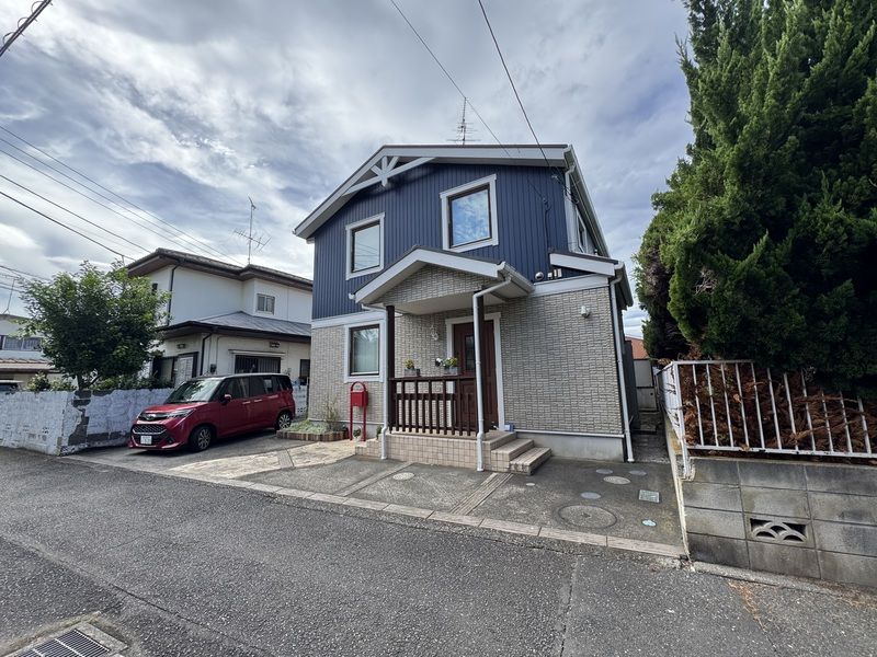 4SLDK Detached House for Sale in Hamura, Tokyo - Image 1