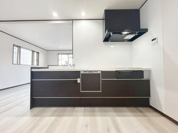 New 2025 2SLDK House in Kawaguchi, Saitama | 98.10 sqm - Thumbnail 4
