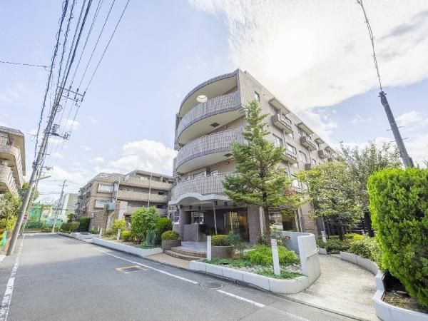 2SLDK Apartment for Sale in Setagaya, Tokyo - 92.58 sqm - Thumbnail 2