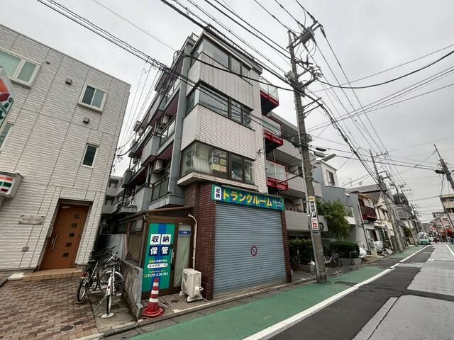 10-Unit Apartment Building for Sale in Shinagawa, Tokyo - Thumbnail 3