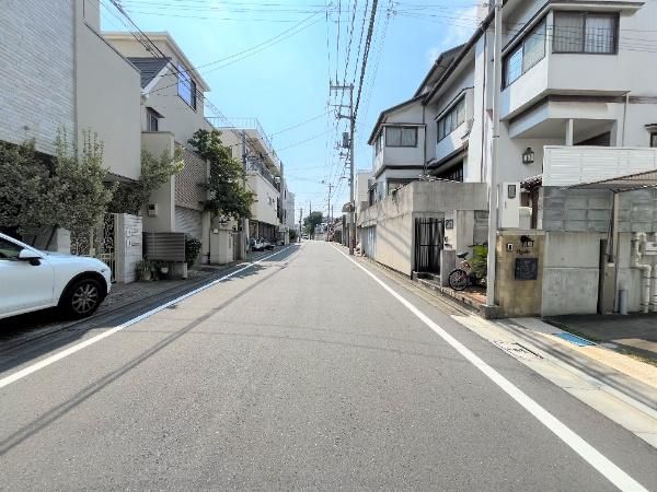 2010 2SLDK House for Sale in Nakameguro, Tokyo - Thumbnail 4
