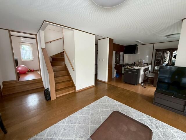 5LDK House for Sale in Sapporo's New River Area - Image 22