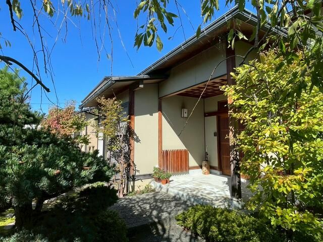 2DK House on Corner Lot in Fukui City, Fukui Prefecture - Image 7