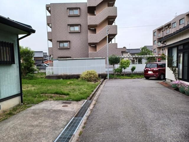 Residential Land for Sale in Toyama City, Toyama Prefecture - Thumbnail 2
