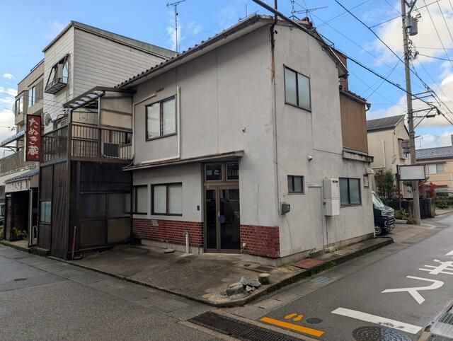 5SK Detached House for Sale in Nakamachi, Kanazawa - Main Image