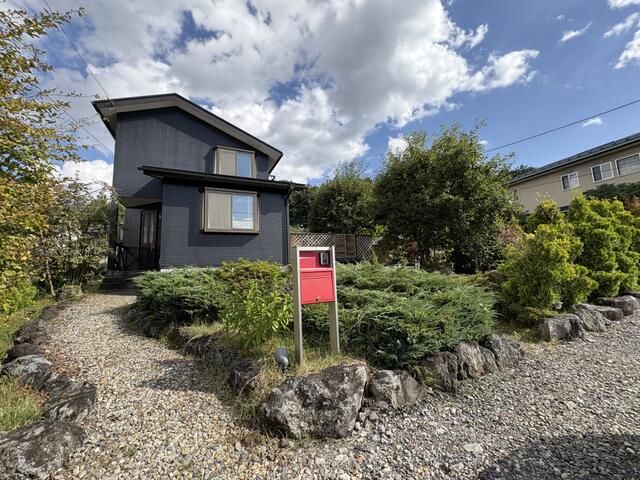 1LDK House for Sale in Sakura City, Tochigi with Garden and Mountain Views - Thumbnail 2