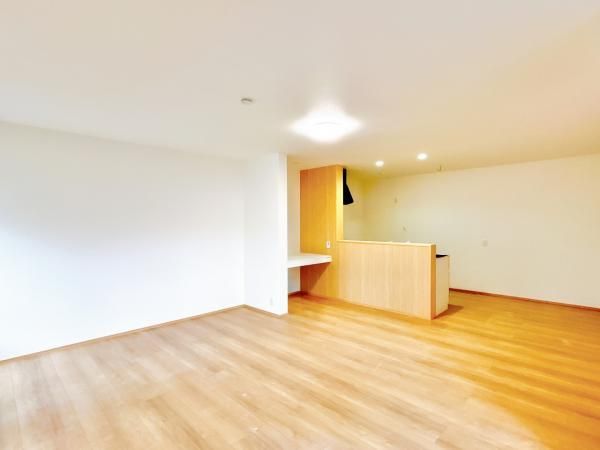 Renovated 4LDK House for Sale in Himi City, Toyama - Thumbnail 3