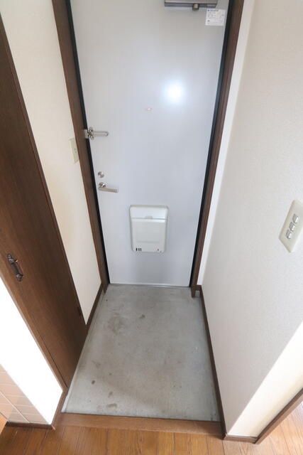2K Apartment for Rent in Sendai Miyagino Ward - Thumbnail 2