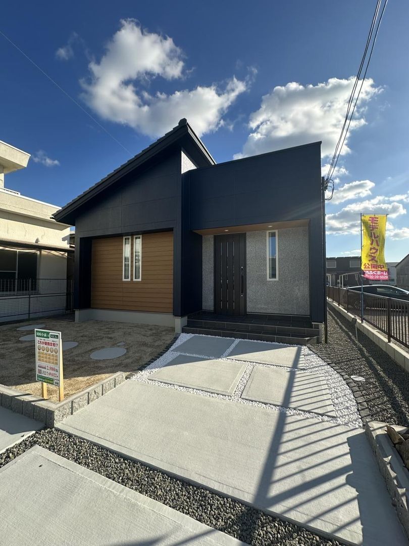 New 3LDK House in Wakayama City, Wakayama Prefecture - Thumbnail 3