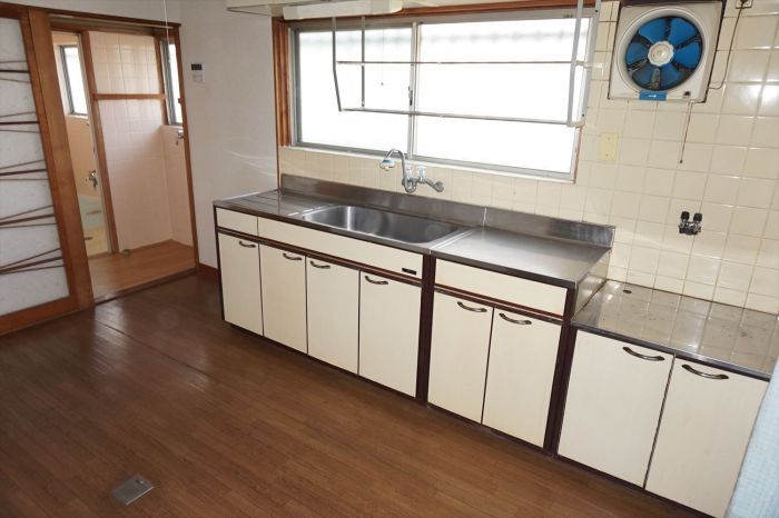 4DK House for Sale in Takamatsu, Kagawa - 80.31 sqm, Near Kitacho Station - Thumbnail 3