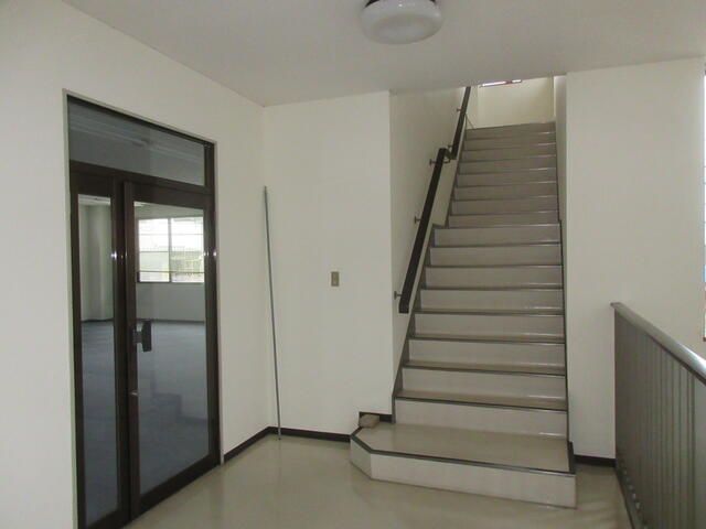 Commercial Space for Rent in Komatsu, Ishikawa 80.95m² - Thumbnail 4