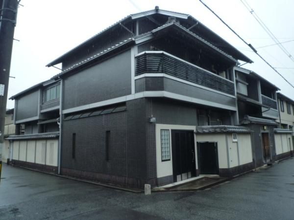 5LDK Steel-Frame House for Sale in Settsu City, Osaka - Thumbnail 2
