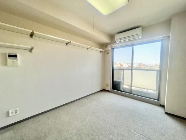 Studio Condo in Yokohama, Kanagawa - 16.29 sqm - Thumbnail 2
