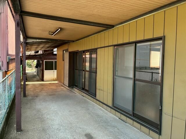 4DK Wooden House for Sale in Tsuru, Yamanashi - Thumbnail 2