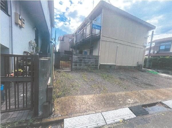 Apartment Building for Sale in Higashimurayama, Tokyo - Thumbnail 2