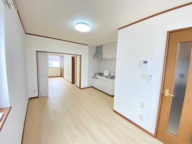 Kitami Hokkaido Apartment Building for Sale - 4 Units, Tenant Occupied - Thumbnail 2