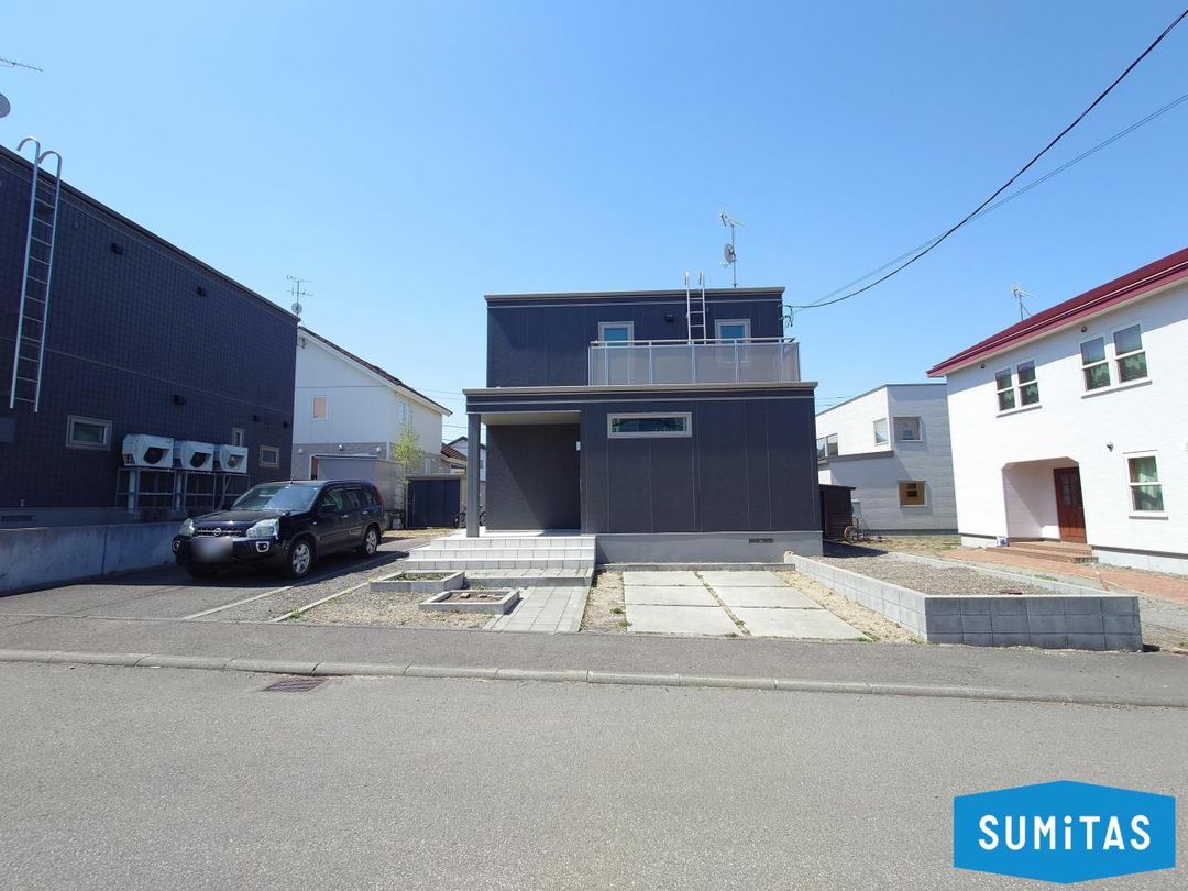 4LDK Family Home in Sapporo's Makomanai Area - Image 7