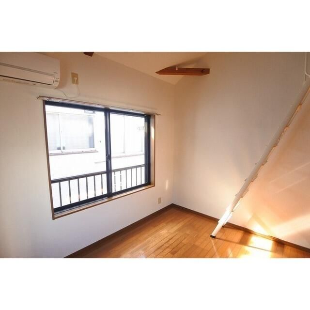 1K Apartment for Rent in Ikegami, Ota-ku, Tokyo - 18 sqm - Thumbnail 4