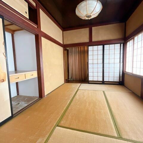 7LDK House for Sale in Takaoka, Toyama with 426sqm Land - Main Image