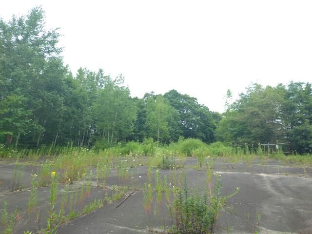 Large Sloped Land Plot for Sale in Kitahiroshima, Hokkaido - Thumbnail 2