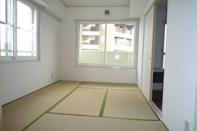 3LDK Apartment for Rent in Yamano-te, Sapporo - Thumbnail 4