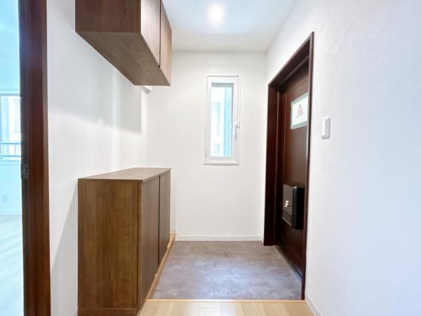 Refurbished 3LDK Condo near Nishi 18-chome Station, Sapporo - Thumbnail 2