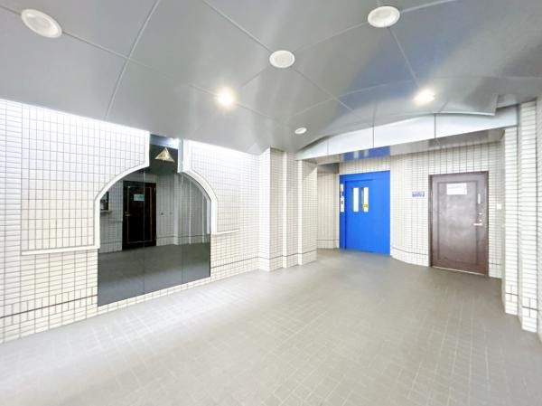 Refurbished 3LDK Condo near Nishi 18-chome Station, Sapporo - Thumbnail 3