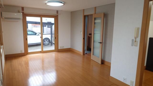 4LDK House in Aomori with 2 Car Parking | 1998 Build - Thumbnail 3