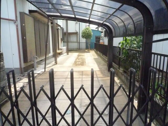 Income Apartment Building in Ryugasaki, Ibaraki - 110 sqm - Thumbnail 2