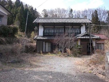 Kominka with Stream & Storehouse in Minano, Saitama - Thumbnail 2