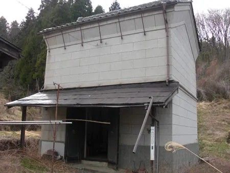 Kominka with Stream & Storehouse in Minano, Saitama - Thumbnail 3