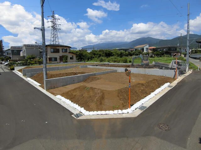 Vacant Land for Sale in Hadano, Kanagawa - 119.97 sqm Corner Lot - Thumbnail 3