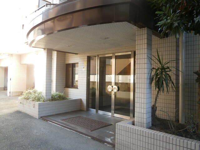 Asahi Tamagawa Plaza Studio Apartment for Sale in Kawasaki - Thumbnail 3