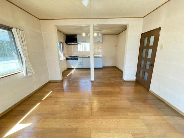 2-Story 3LDK House for Rent in Wakaba Ward, Chiba City - Thumbnail 2