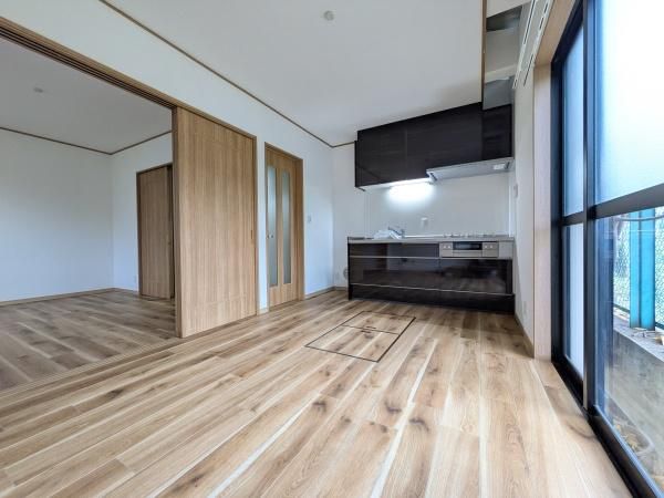 4LDK Detached House for Rent in Sumida, Tokyo - Thumbnail 3