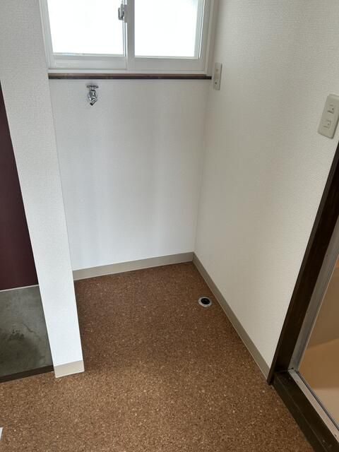 1K Apartment for Rent in Nagaoka, Niigata - 24.84 sqm - Thumbnail 3