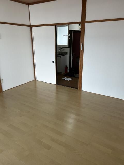 1K Apartment for Rent in Nagaoka, Niigata - 24.84 sqm - Thumbnail 4
