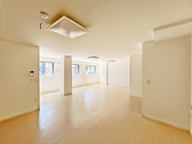Commercial Space for Rent in Kawasaki, Nakahara-ku, 75 sqm - Thumbnail 3