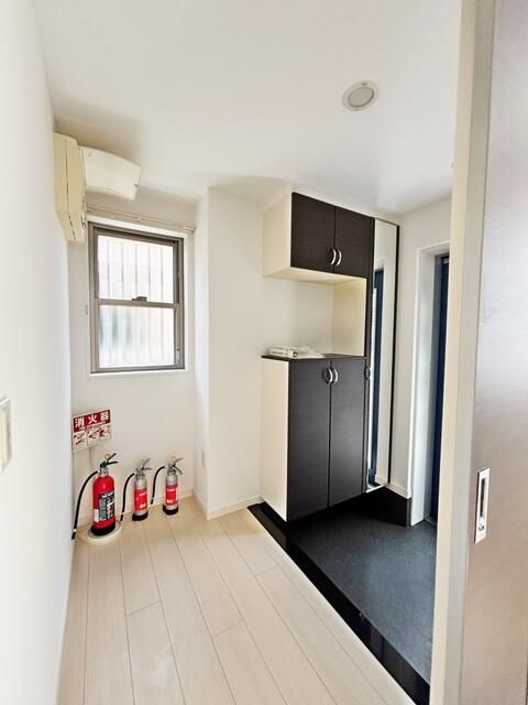 Commercial Space for Rent in Kawasaki, Nakahara-ku, 75 sqm - Thumbnail 2