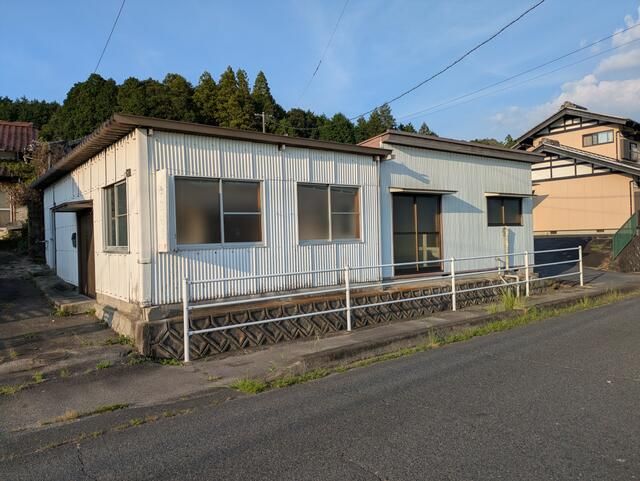 4DK Detached House for Sale in Nakatsugawa, Gifu - Thumbnail 2